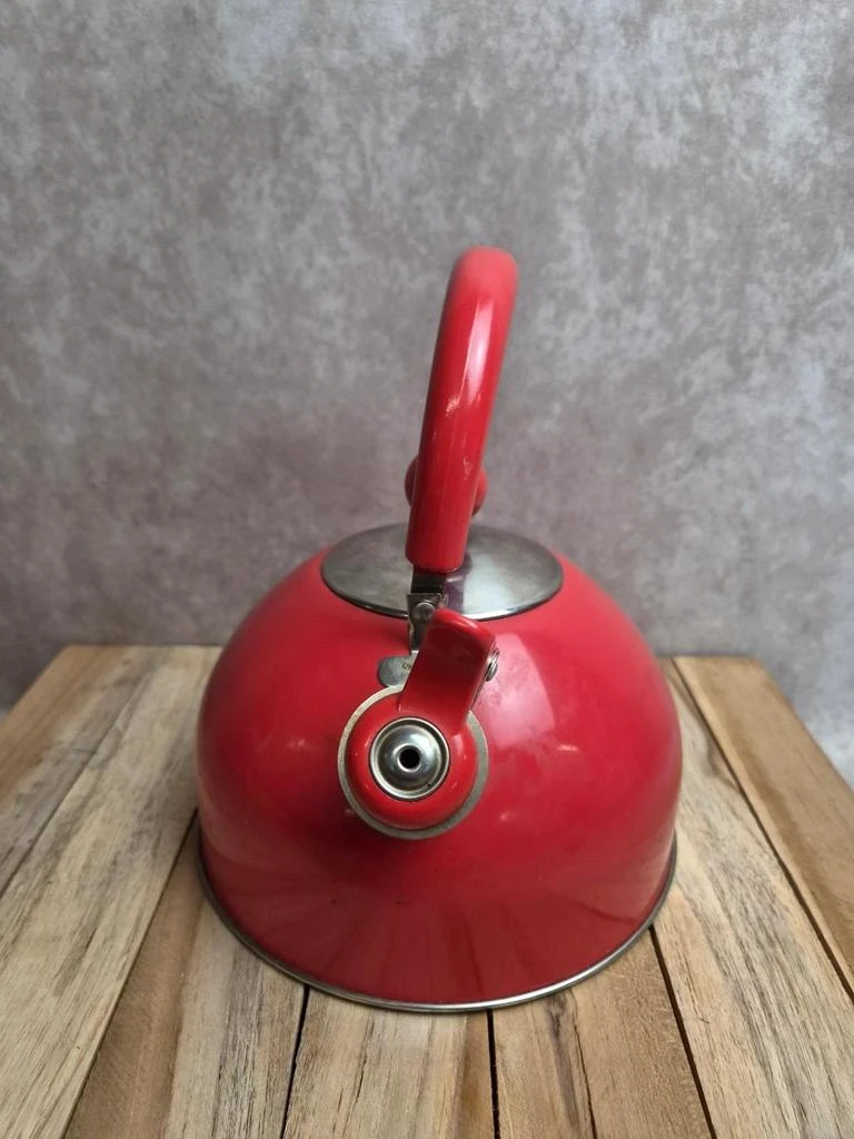 Vintage red stainless steel kettle – 2.5 L – photo 2